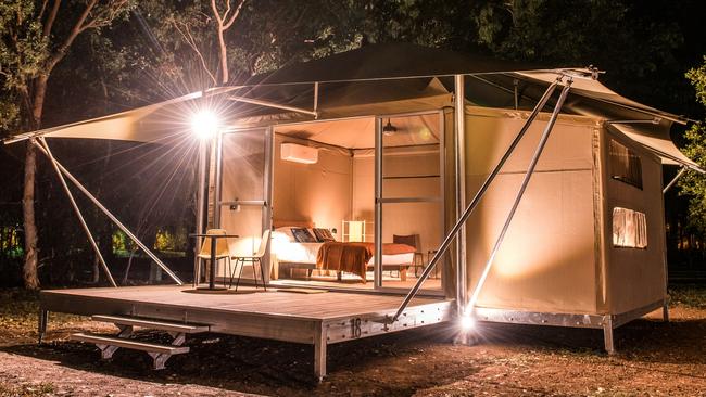 In the grounds of Cooinda Lodge and camping ground, there are 20 permanent up-market outback retreat tents are nestled beneath a leafy canopy.