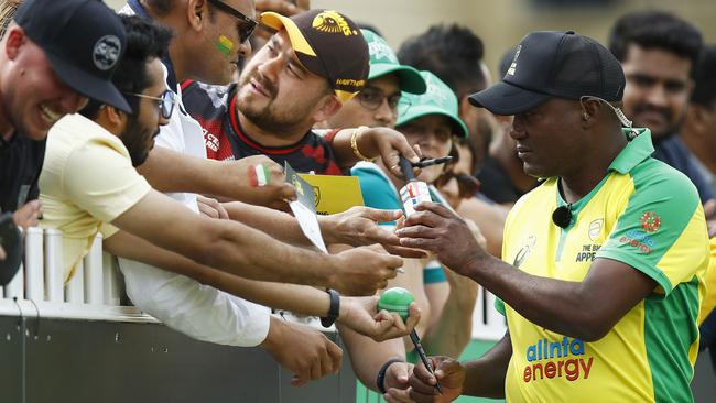 fans at Junction Oval mobbed the superstars who had given their time to the worthy cause.