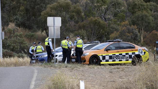 ACT police get ready to close the NSW border. Picture: NCA NewsWire / Gary Ramage