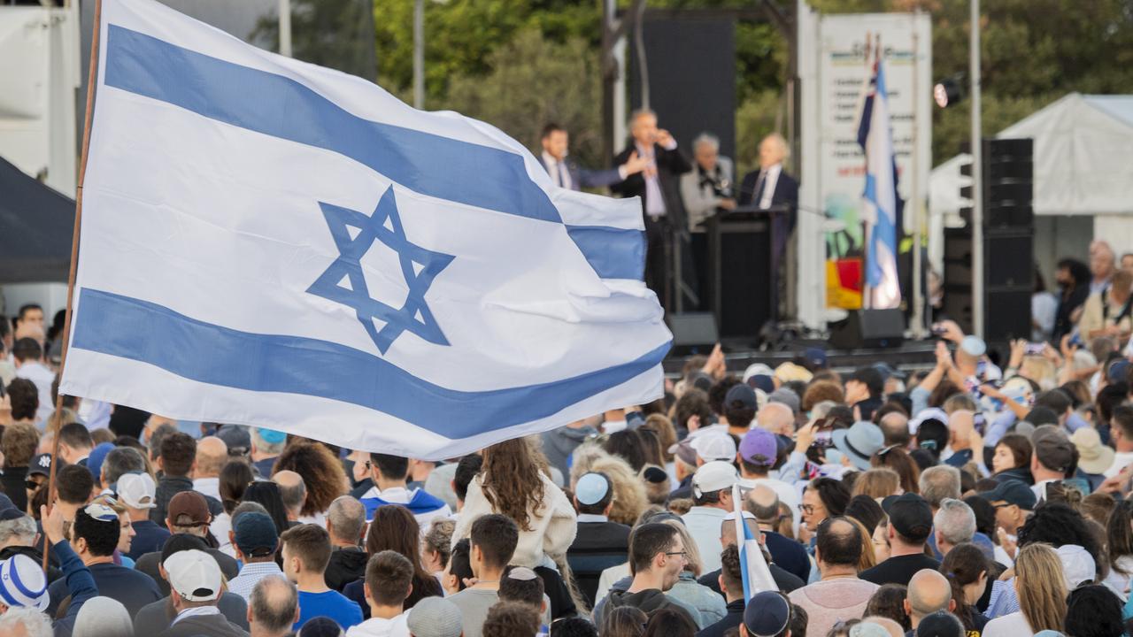 The vigil held in Sydney tonight at Rodney Reserve, Dover Heights for Israeli civilians who died in the Hamas terror attack. Picture: NCA NewsWIRE / Monique Harmer