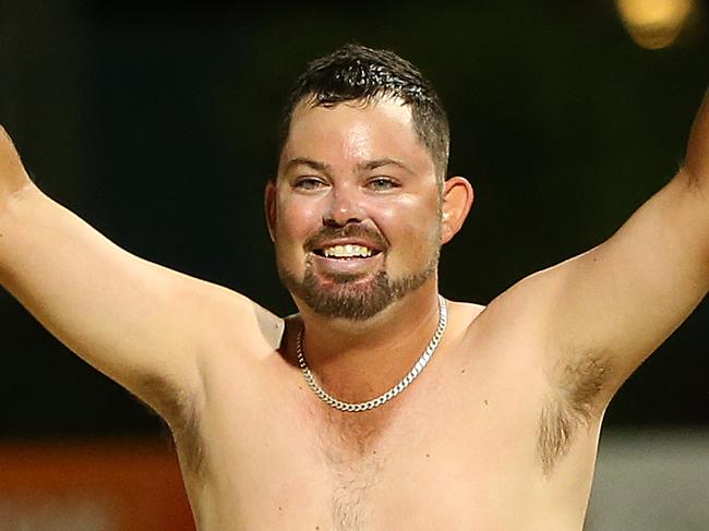 GOLD COAST, AUSTRALIA - APRIL 13: Aaron Wilson of Australia celebrates after winning the gold medal in the men's singles gold medal match between Aaron Wilson of Australia and Ryan Bester of Canada during Lawn Bowls on day nine of the Gold Coast 2018 Commonwealth Games at Broadbeach Bowls Club on April 13, 2018 on the Gold Coast, Australia. (Photo by Jono Searle/Getty Images)