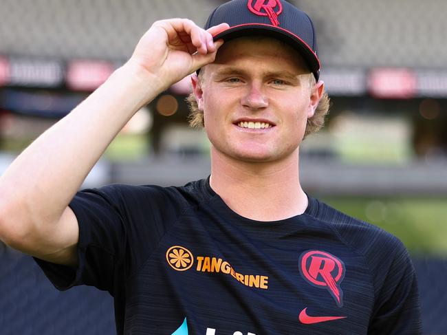 MELBOURNE, AUSTRALIA - JANUARY 18: Oliver Peake of the Renegades poses for a photo with their debut caps prior to the BBL match between Melbourne Renegades and Brisbane Heat at Marvel Stadium, on January 18, 2025, in Melbourne, Australia. (Photo by Mike Owen/Getty Images)