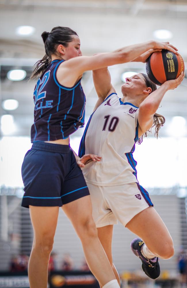 John Paul College player Olivia Olechnowicz in action at the Basketball Australia School Championships. Picture: Taylor Earnshaw