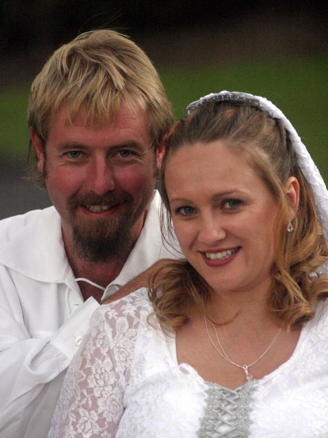 Raelene Lee and Simon Butler were married on May 6, 2007.