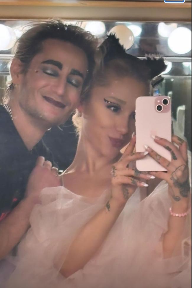 Image credit: Instagram.com/arianagrandeAriana Grande wearing cat ears