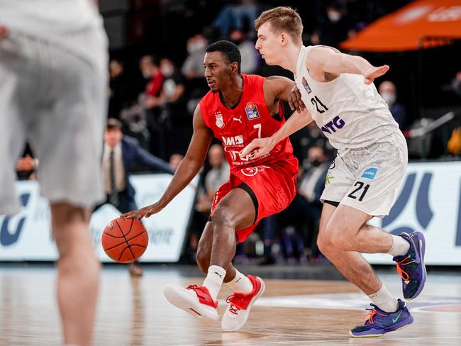 Bamberg's guard Shannon Scott. Picture: Axel Heimken/picture alliance via Getty Images)