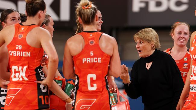 Giants head coach Julie Fitzgerald speaks to her players during a time out. Photo: Getty Images