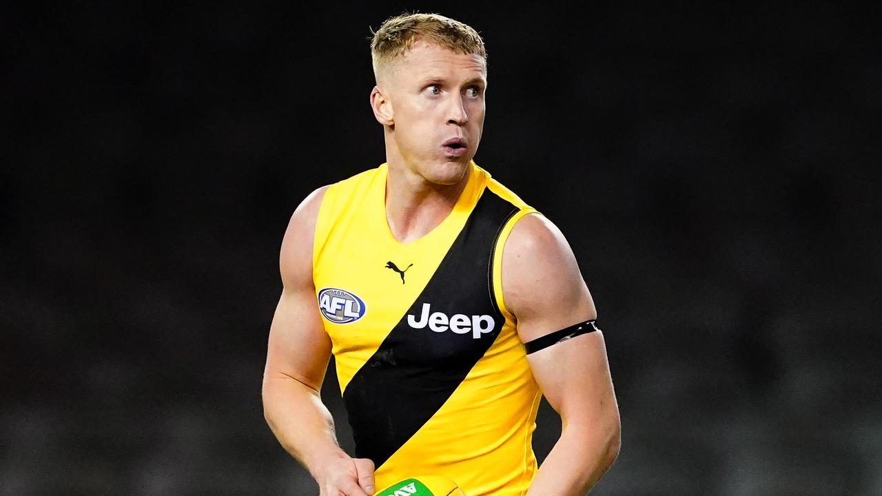 Former Tigers coach Terry Wallace has urged Damien Hardwick to find a new role for dual-premiership star Josh Caddy.