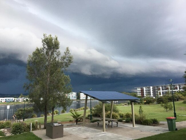 Storms coming in on Gold Coast. Picture: Leanne Glenn