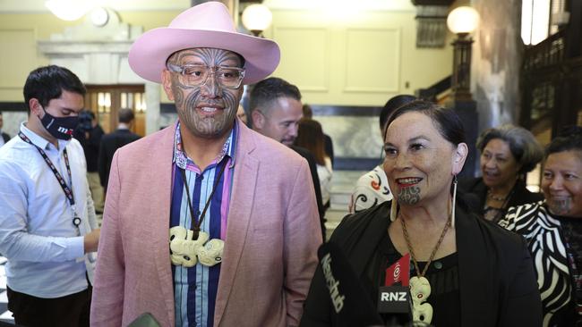 Maori Party co-leaders Rawiri Waititi (L) and Debbie Ngarewa-Packer. Picture: Getty Images.