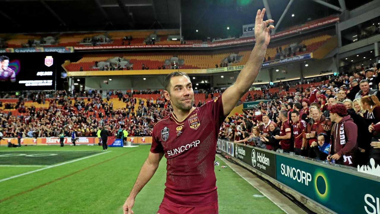 Cameron Smith waves as Queensland celebrates winning the Origin decider between Queensland and NSW at Suncorp Stadium in Brisbane. Pics Adam Head. Picture: Adam Head