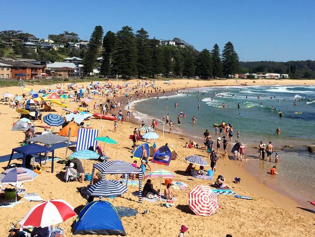 A great lifestyle was a key reason people lived on the Central Coast. (AAP Image/Sue Graham)