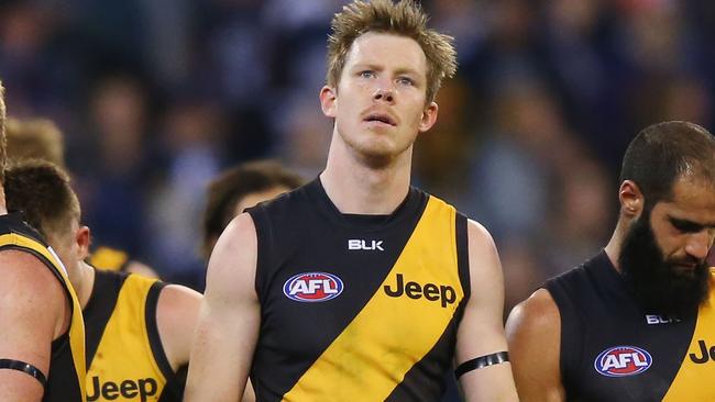 MELBOURNE, AUSTRALIA - AUGUST 14:  Jack Riewoldt of the Tigers looks dejected as they walk off after defeat during the round 21 AFL match between the Richmond Tigers and the Geelong Cats at Melbourne Cricket Ground on August 14, 2016 in Melbourne, Australia.  (Photo by Michael Dodge/Getty Images)