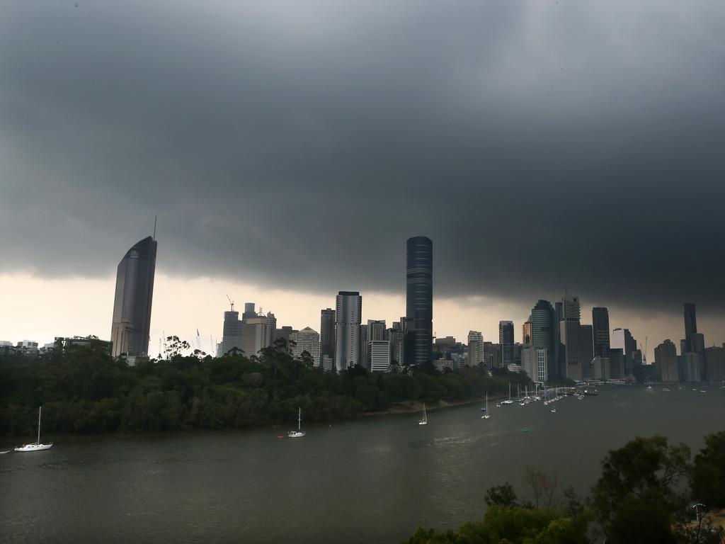 Storm clouds form over Brisbane. Sunday 17th November 2019 (AAP Image - Richard Waugh