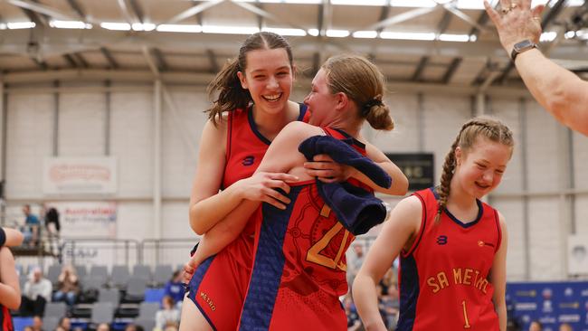 Aspen Crase and Keira Gardiner after SA's U16 nationals win. Picture: Basketball SA