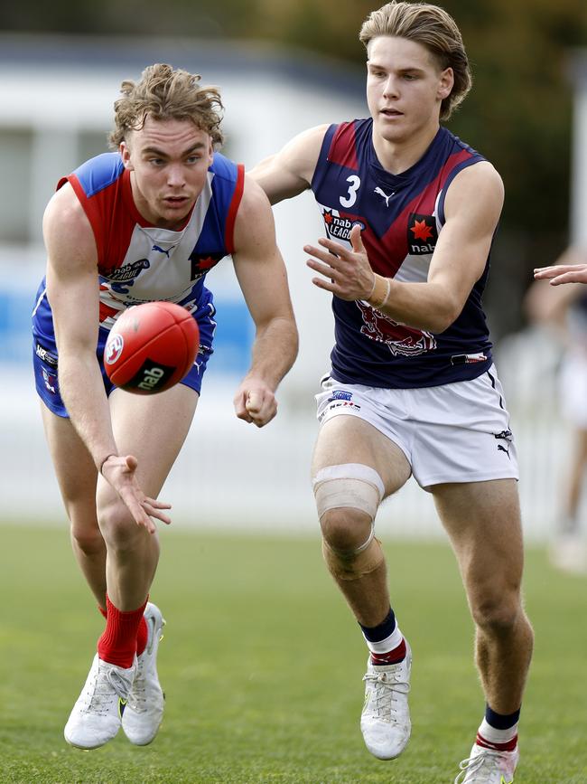 Coby Burgiel battles for the ball with Will Ashcroft in the under-18s talent league in 2022. (Photo by Jonathan DiMaggio/AFL Photos/via Getty Images)