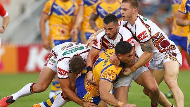 TAMWORTH, AUSTRALIA — MAY 08: Ryan Matterson of City is tackled during the NSW Origin match between City and Country at Scully Park on May 8, 2016 in Tamworth, Australia. (Photo by Mark Kolbe/Getty Images)