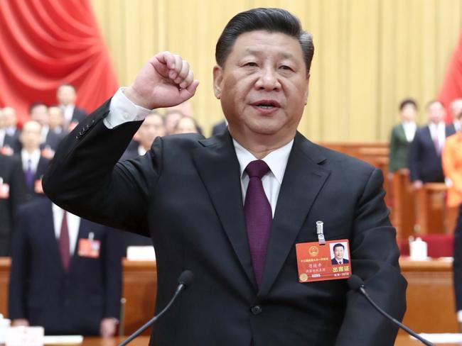 (190105) -- BEIJING, Jan. 5, 2019 (Xinhua) -- Xi Jinping takes a public oath of allegiance to the Constitution in the Great Hall of the People in Beijing, capital of China, March 17, 2018. Xi was elected Chinese president and chairman of the Central Military Commission of the People's Republic of China at the first session of the 13th National People's Congress, the national legislature. (Xinhua/Ju Peng)