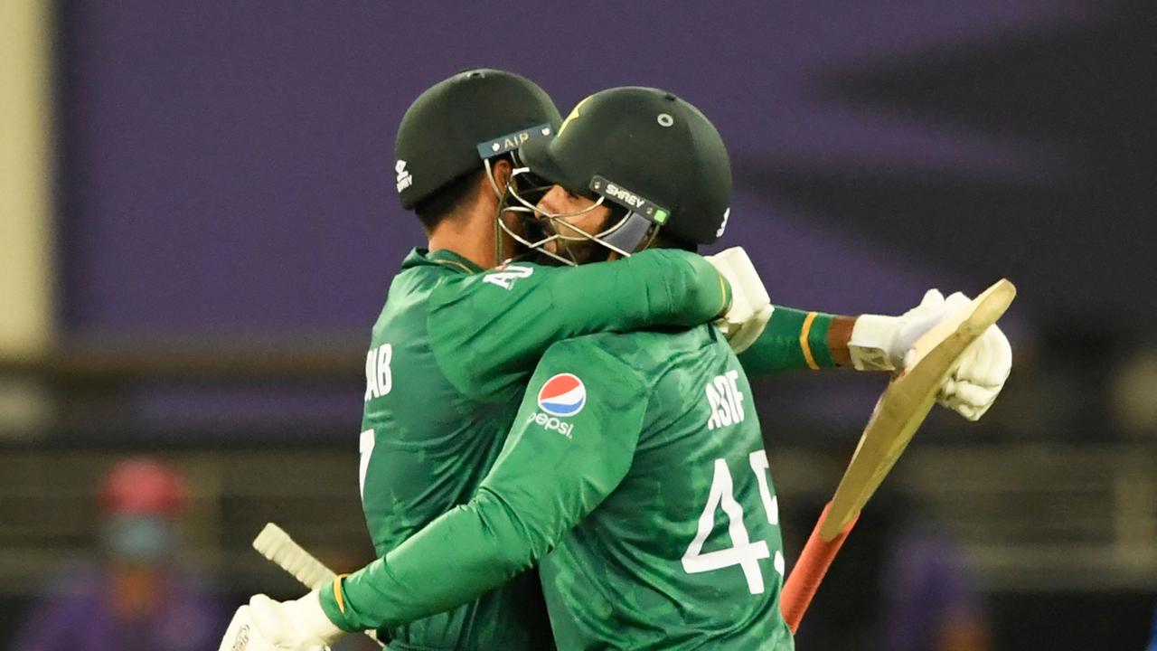 Pakistan's Shadab Khan (L) and Asif Ali celebrate their win. Photo: AFP