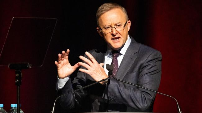 In the head-to-head contest of preferred prime minister, Anthony Albanese rose two points to 32 per cent. Picture: Richard Walker