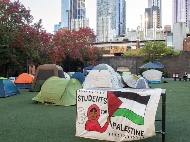 MELBOURNE AUSTRALIA - Newswire Photos MAY 6TH 2024 : RMIT Gaza Solidarity Encampment, Melbourne. Pro-Palestine supporters have tents set up. PICTURE : NCA Newswire / Nicki Connolly