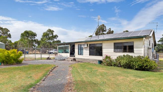 A property on Pitfield-Scarsdale Rd in the rural Victorian town of Springdallah which was raided by Victoria Police as part of the investigation into Ms Tran’s death.