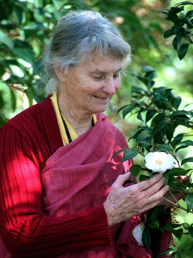 JULY 29, 1999: Author Adrienne Howley, one of highest ranked Buddhist monks in world, at her Lorn home in Hunter Valley, 29/07/99. Pic Gary Graham. NSW / Religion P/R