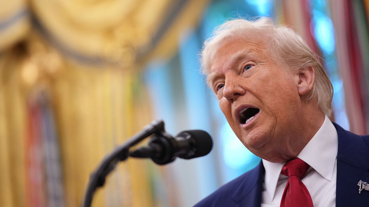 Trump Downplays Prospect of New Russia Sanctions