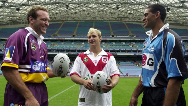 Gorden Tallis (left) with Brown (centre) and David Peachey at the launch of the 2007 NRL season. Picture: AAP Image/Dean Lewins