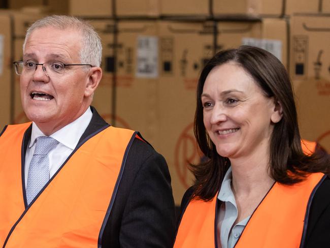 PM backs Western Sydney ‘real eel’, attacks Labor’s rich pick