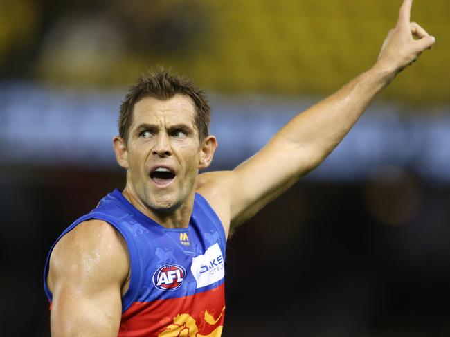 AFL Round 8. 12/05/2018.  Western Bulldogs v Brisbane Lions at Etihad Stadium.  Brisbane Lions' Luke Hodge directs traffic across half back   . Pic: Michael Klein