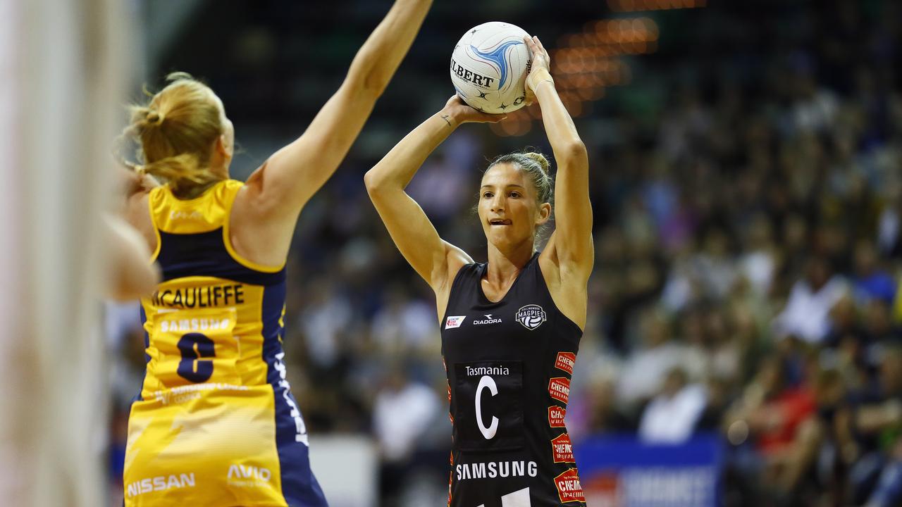 Kim Ravaillion (right) during her time with Collingwood. PICTURE: MATT THOMPSON