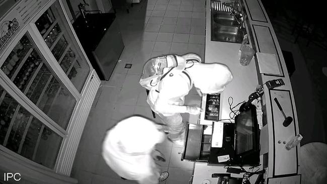 CCTV image of thieves at the Helensvale Pacific Pines Hawks clubhouse on Wednesday morning. Picture: Supplied