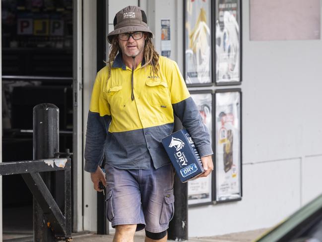 Shoppers were not forced to brave long queues to pick up a slab from their local bottle-O in Alice Springs on Wednesday. Picture: Kevin Farmer