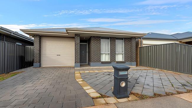 Mortgagee sale: 5 Bracken Avenue, Andrews Farm, SA: House, 3 bed, 2 bath, 1 car space, 300sq m. Auction Saturday July 8. Picture: Realestate.com.au