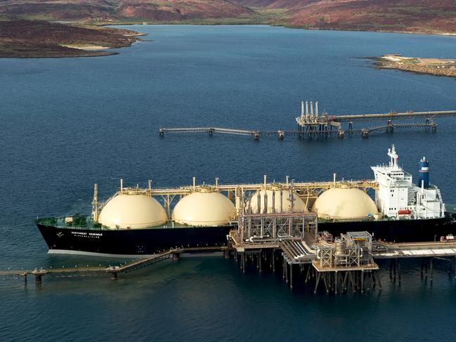 LNG tanker at loading terminal LNG (liquefied natural gas) tanker at the Karratha gas plant loading terminal, Western Australia