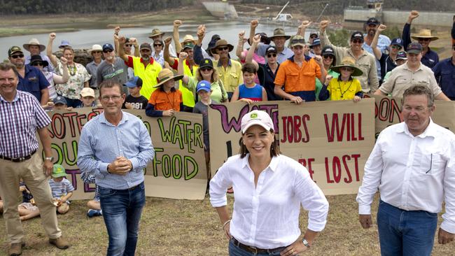 Deb Frecklington met with dozens of farmers and farm workers who rely on Paradise Dam. Picture: Sarah Marshall