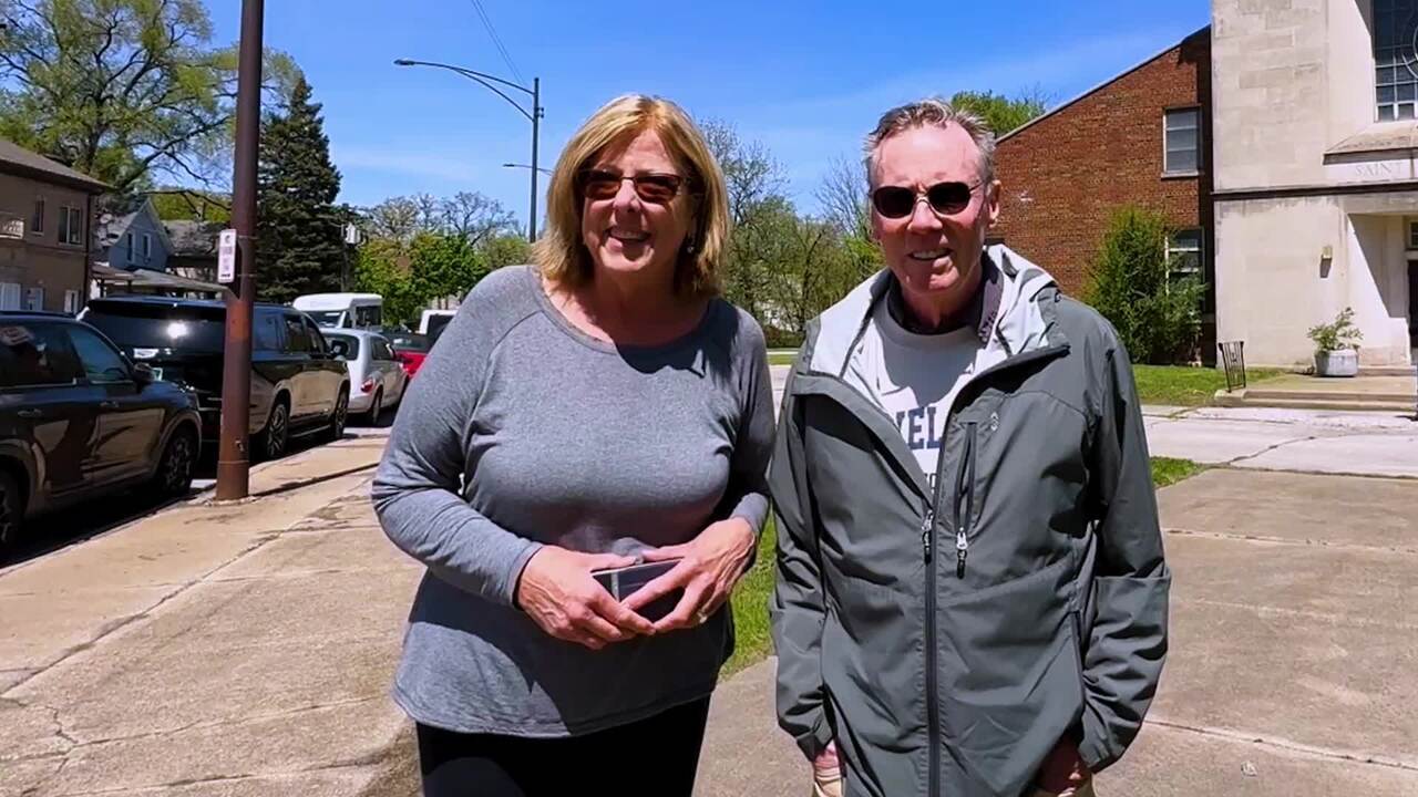 AFL star’s aunt among thousands celebrating Pope Leo in his hometown of Chicago