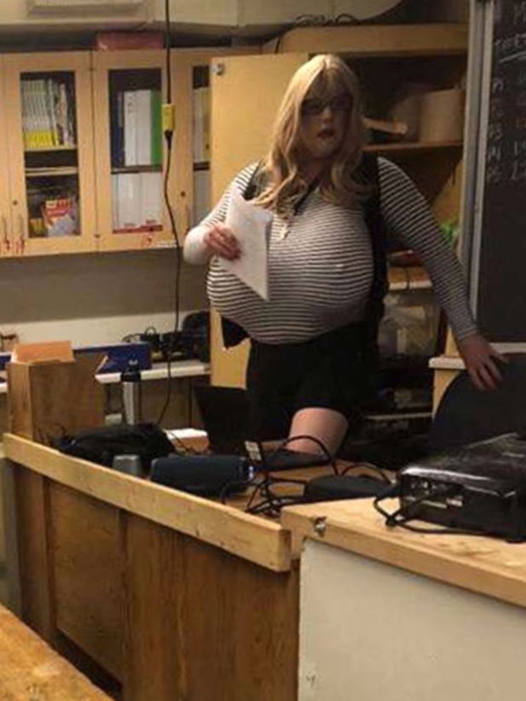 Oakville teacher who wears large prosthetic breasts no longer at