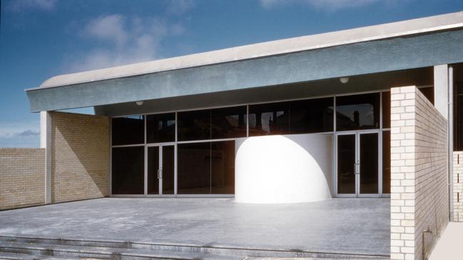 1962-Talmudical College synagogue entry forecourt. Picture: Harry Seidler. Copyright Penelope Seidler.