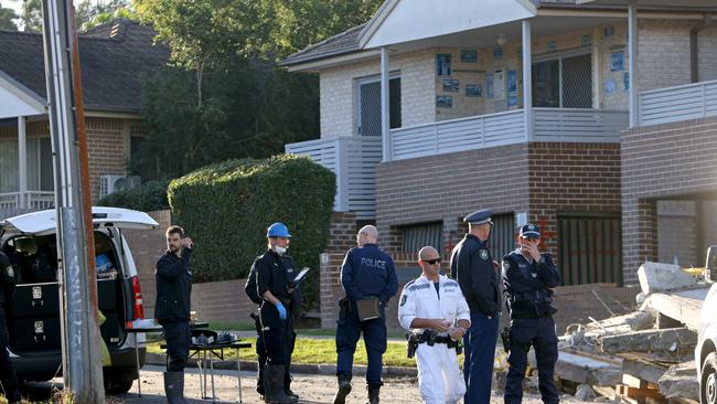 Emergency services at the Whalan property on Monday morning. Picture: NewsWire / Damian Shaw