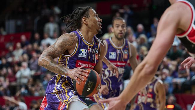 WOLLONGONG, AUSTRALIA - NOVEMBER 16: Jaylen Adams of the Kings controls the ball during the round nine NBL match between Illawarra Hawks and Sydney Kings at WIN Entertainment Centre, on November 16, 2024, in Wollongong, Australia. (Photo by Brett Hemmings/Getty Images)