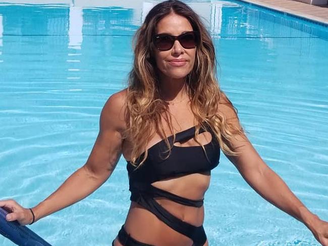ONE TIME WEB USE ONLY - FEE APPLIES FOR REUSE -  Laura showing off her incredible body by the pool in a black bikini. MEET THE stunning mum who at the age of FIFTY-ONE regularly gets told that she looks better than girls in their twenties - and she claims that men are constantly sliding into her DMs with dating requests because of it. Despite being a naturally slim woman, personal trainer and holistic health practitioner, Laura Heikkila (51) from California, USA, didnâ€™t feel very confident in her own skin and would eat processed food, while solely focusing on cardio at the gym. At just 7st 9Ib and UK size six, Laura never took her health very seriously, it wasnâ€™t until she was pregnant with her daughter, Jayden (now 16), in 2002, that her attitude to fitness changed. Being in her mid-thirties meant that she found it harder to lose weight and this led to her passion for weightlifting and cooking healthy meals. Over the next 15 years she re-focused her fitness on weights rather than cardio and this helped her build muscle and lose her baby weight fast. Her figure has maintained its shape at 8st 6Ib and UK size six, despite increasing her calorie intake by 600 a day. Her muscular figure has prompted many positive comments from strangers who tell her she looks better than girls in their twenties. She has since created a fitness community called Ageless Women and has over 26,000 followers on Instagram and now gets requests from men who slide into her DMs (direct messages), which she says her husband, Jay (49) is cool with as they have been married for 20 years. mediadrumworld.com / Laura Heikkila  Picture: MDW Features/Australscope