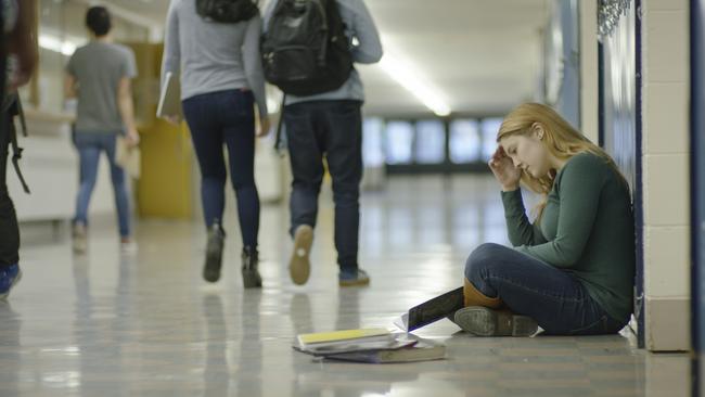 Michelle was forced to pull her daughter from school after years of bullying. (Pic: iStock)