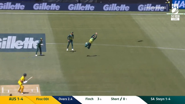 Brilliant catch sends D'Arcy Short walking for a duck