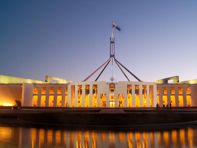 Mr Scott says he was exposed to silica dust while working on the construction of Parliament House in Canberra.