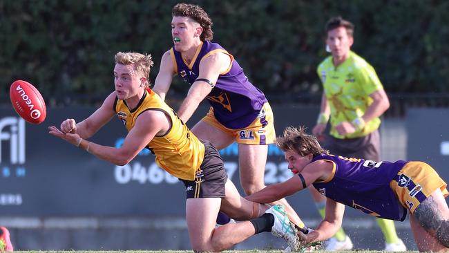 WorkSafe Interleague Championship, Goulburn Valley L  V Ovens & Murray FNL, at Deaken Reserve, Shepparton,  Matthew Lias, 10, Goulburn Valley l  & Jedd Longmire, 14,  Ovens & Murray FNL,  Picture Yuri Kouzmin