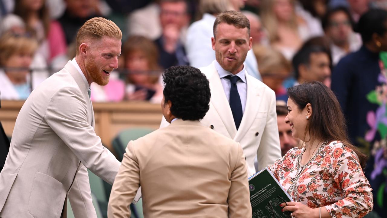 Ben Stokes shakes hands with Sachin Tendulkar and Anjali Temdulkar. Photo by Mike Hewitt/Getty Images