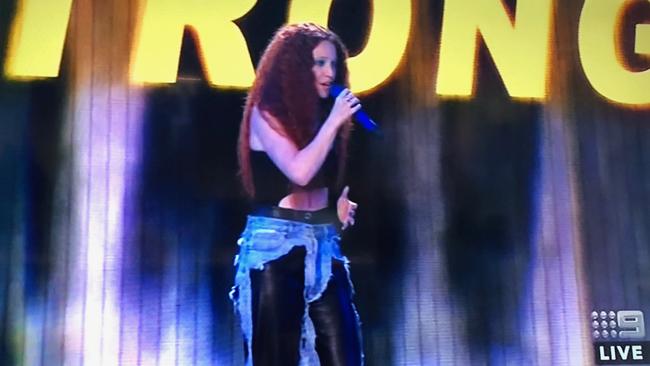 Jess Glynne, maybe it’s time to chuck out those jeans. Picture: Channel 9