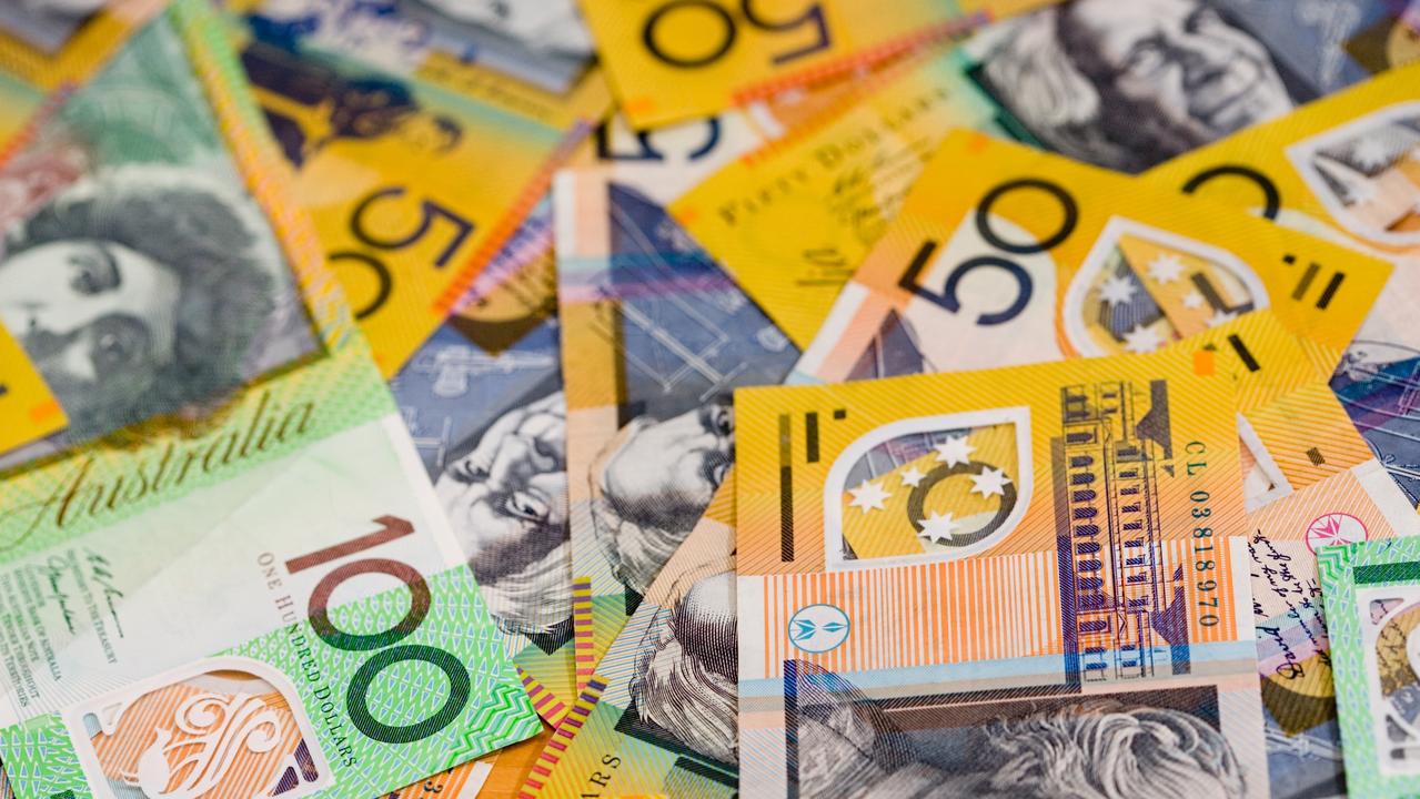 Aussies want to earn a whole lot more than they are currently on. Picture: Getty Images